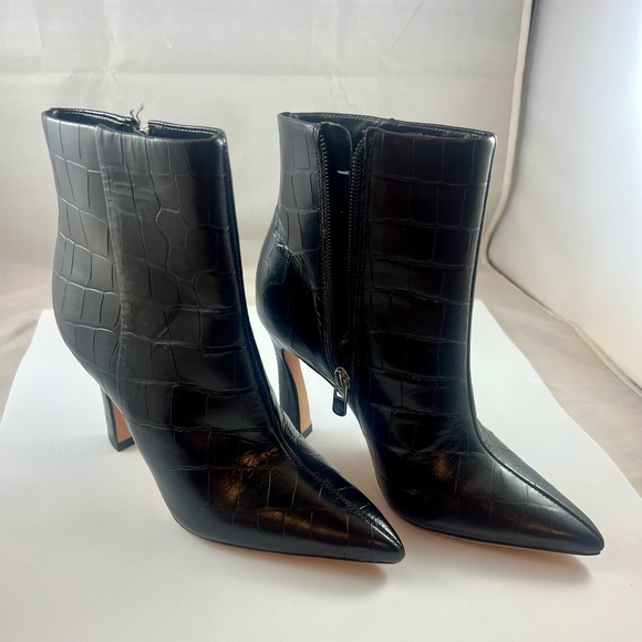 ANTONIO MELANI Shoes - Antonio Melani Booties